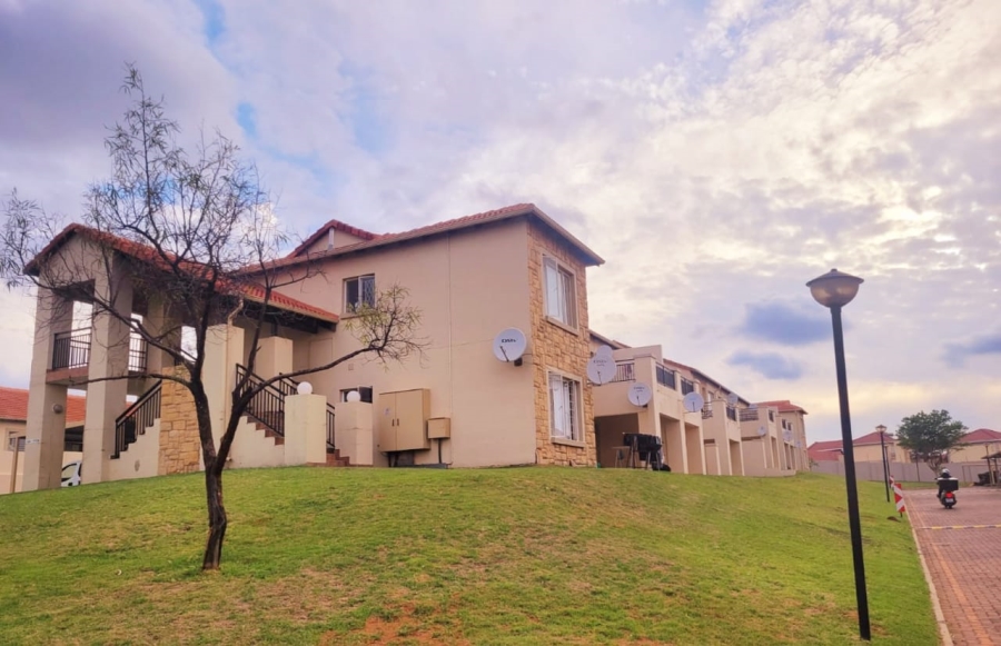 1 Bedroom Property for Sale in Sonnedal AH Gauteng