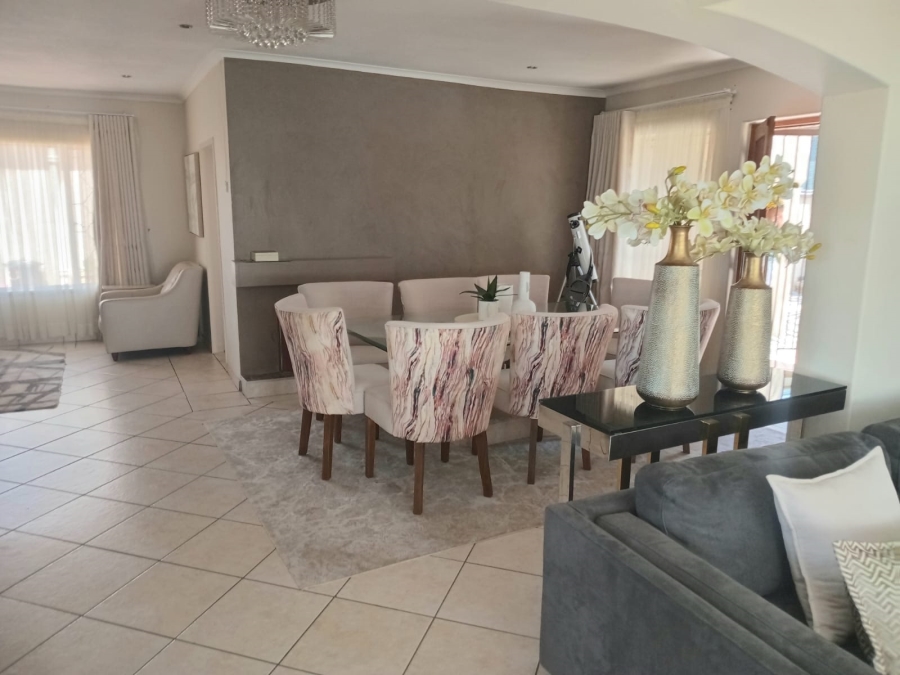 To Let 4 Bedroom Property for Rent in Edleen Gauteng