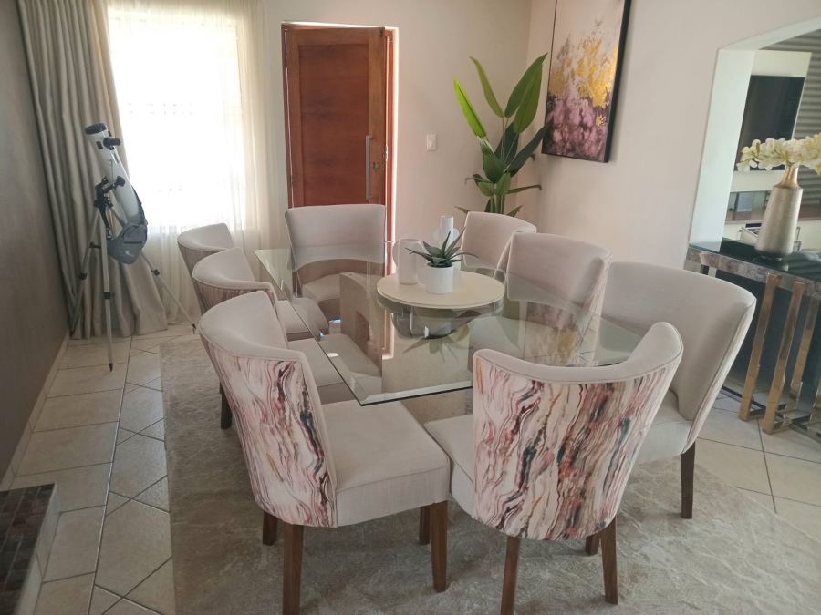 To Let 4 Bedroom Property for Rent in Edleen Gauteng