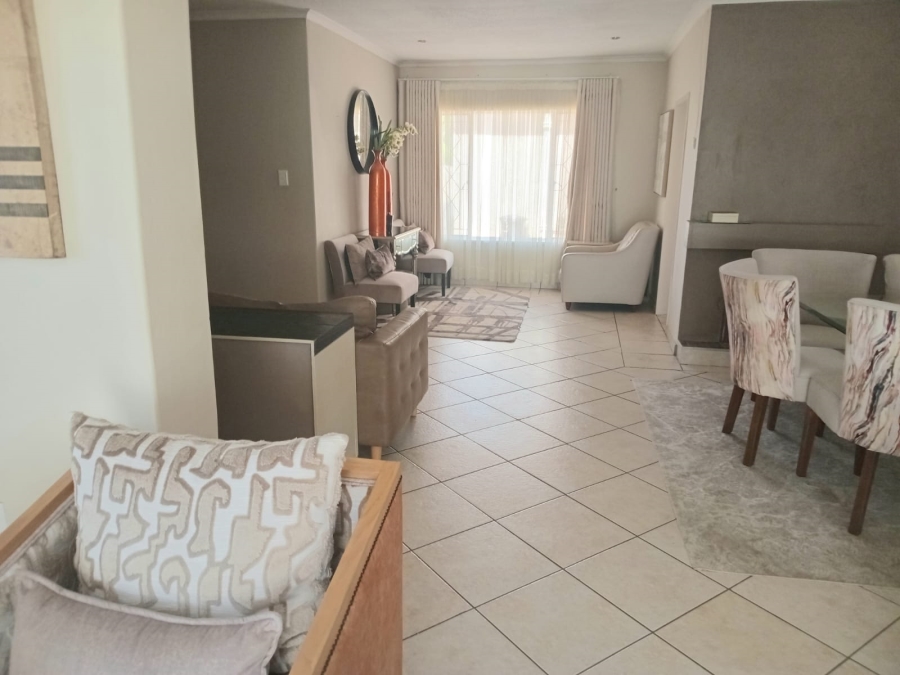 To Let 4 Bedroom Property for Rent in Edleen Gauteng