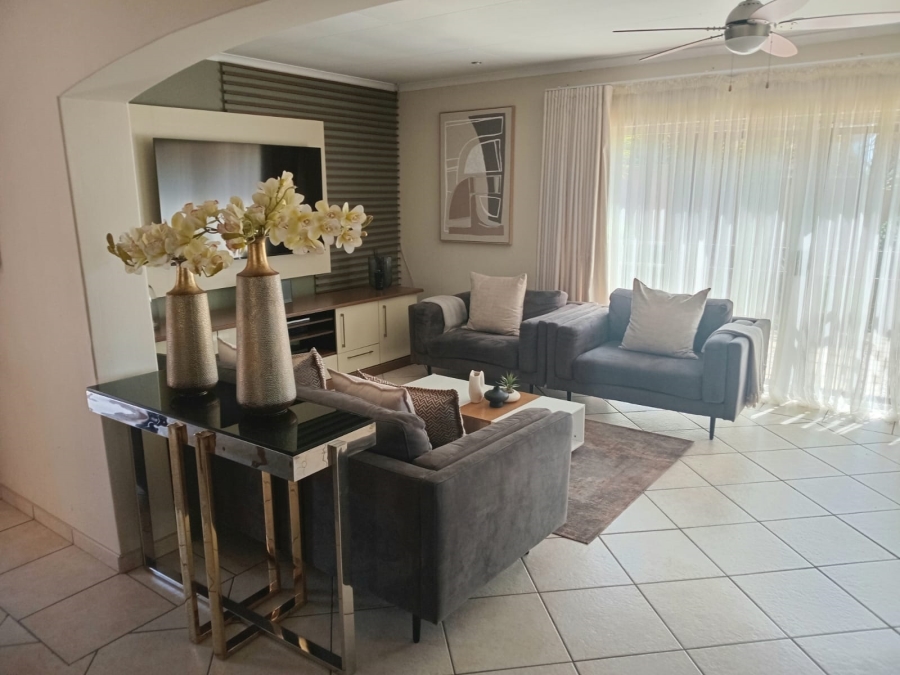 To Let 4 Bedroom Property for Rent in Edleen Gauteng