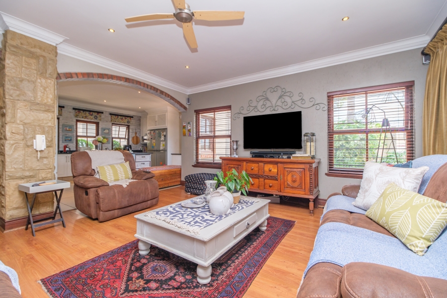 4 Bedroom Property for Sale in Northcliff Gauteng