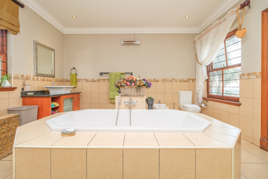 4 Bedroom Property for Sale in Northcliff Gauteng