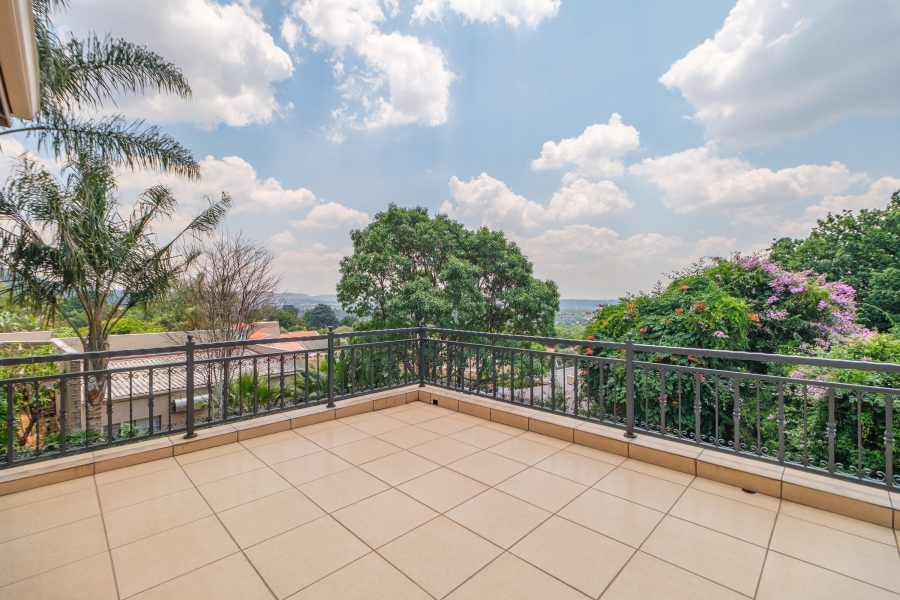 4 Bedroom Property for Sale in Northcliff Gauteng