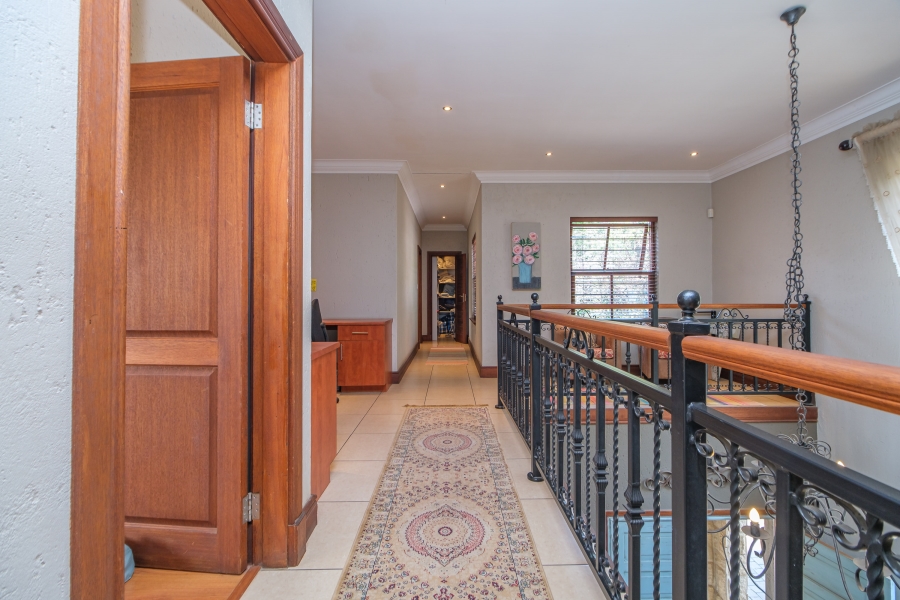 4 Bedroom Property for Sale in Northcliff Gauteng