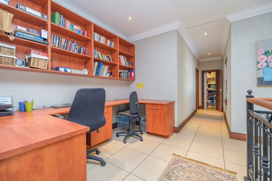 4 Bedroom Property for Sale in Northcliff Gauteng