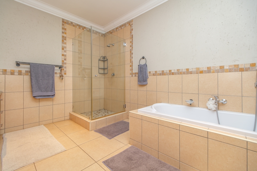 4 Bedroom Property for Sale in Northcliff Gauteng