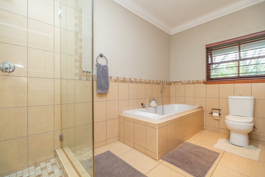 4 Bedroom Property for Sale in Northcliff Gauteng