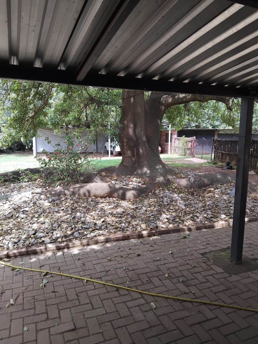 To Let 2 Bedroom Property for Rent in Norton Home Estate AH Gauteng