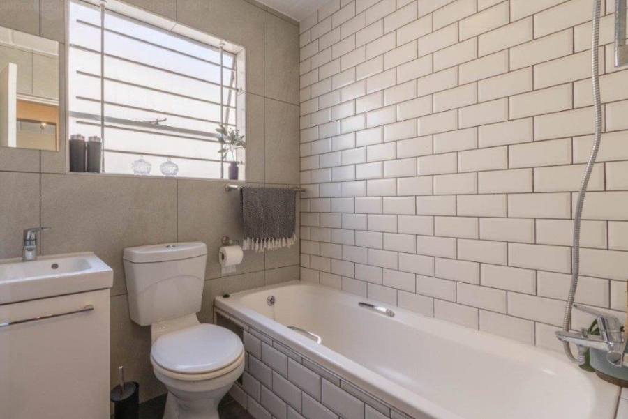 2 Bedroom Property for Sale in Dowerglen Ext 4 Gauteng