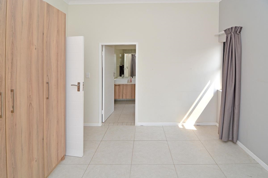 To Let 2 Bedroom Property for Rent in Modderfontein Gauteng