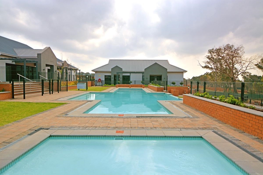 To Let 2 Bedroom Property for Rent in Modderfontein Gauteng