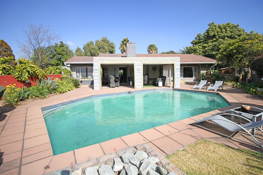 3 Bedroom Property for Sale in Van Riebeeck Park Gauteng