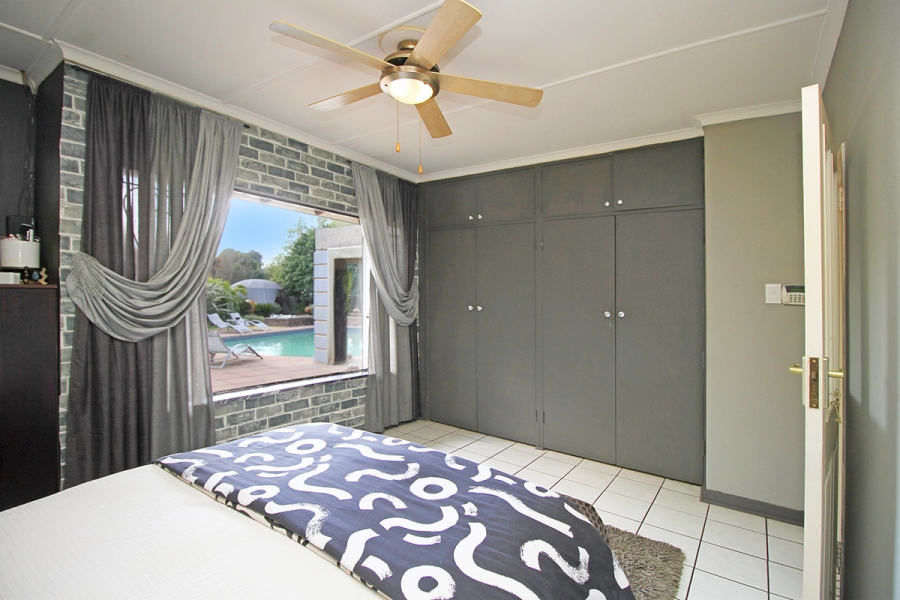 3 Bedroom Property for Sale in Van Riebeeck Park Gauteng