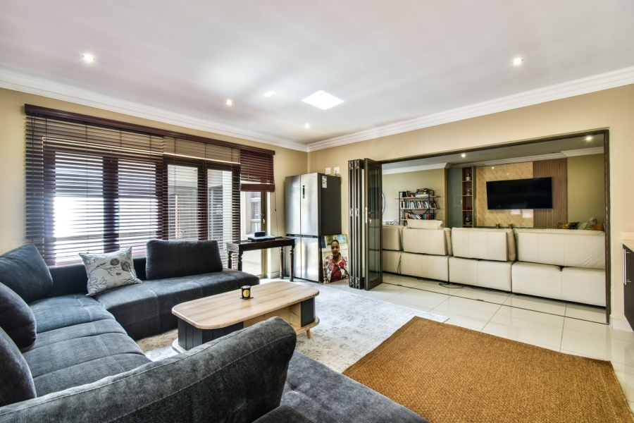 4 Bedroom Property for Sale in Midstream Estate Gauteng