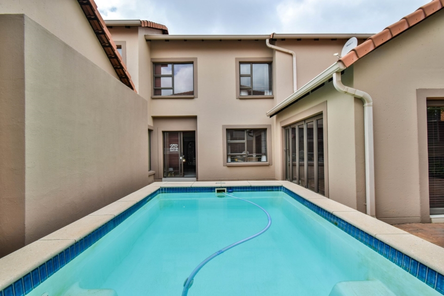 4 Bedroom Property for Sale in Midstream Estate Gauteng