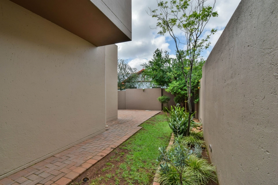 4 Bedroom Property for Sale in Midstream Estate Gauteng