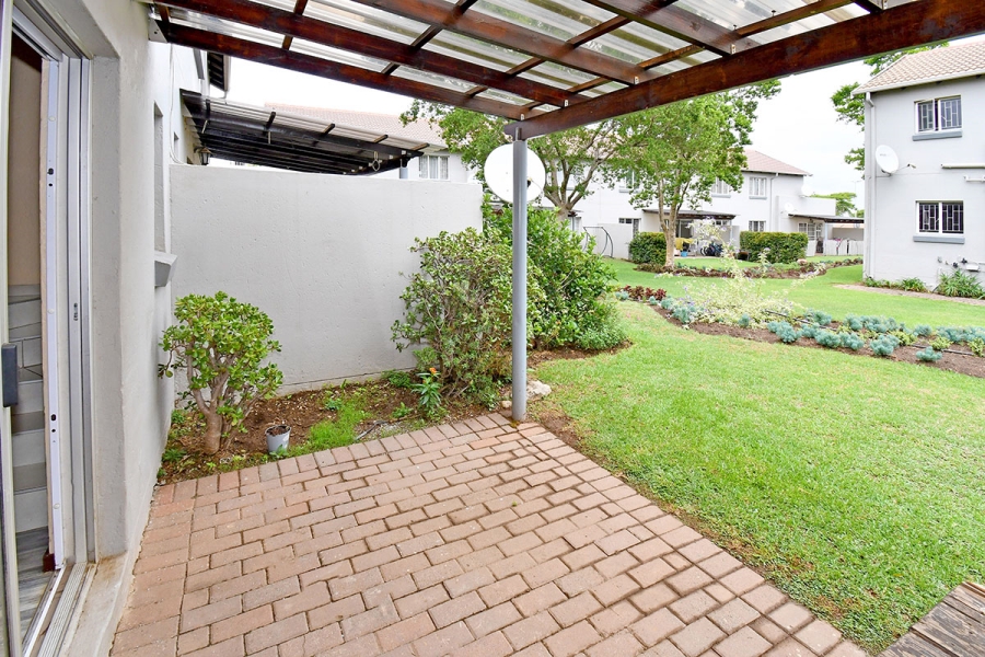 2 Bedroom Property for Sale in Greenstone Hill Gauteng