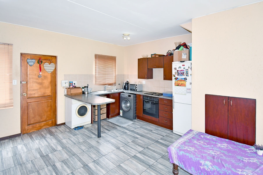 2 Bedroom Property for Sale in Greenstone Hill Gauteng