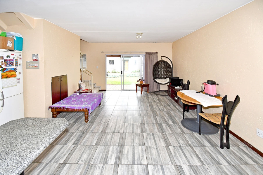 2 Bedroom Property for Sale in Greenstone Hill Gauteng