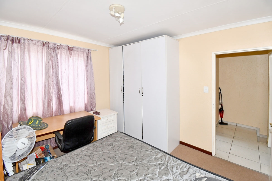 2 Bedroom Property for Sale in Greenstone Hill Gauteng