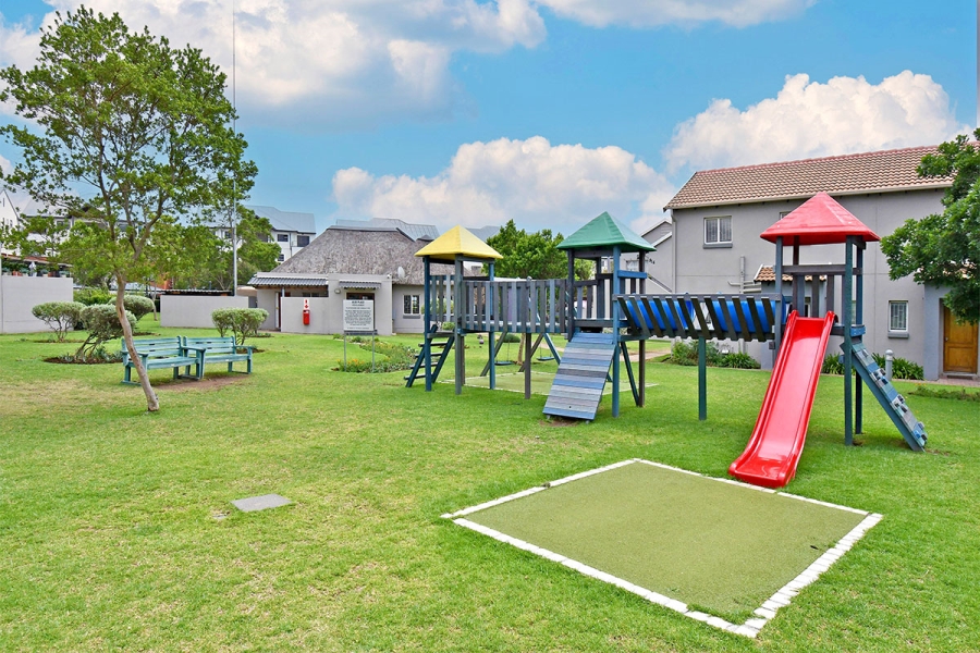 2 Bedroom Property for Sale in Greenstone Hill Gauteng