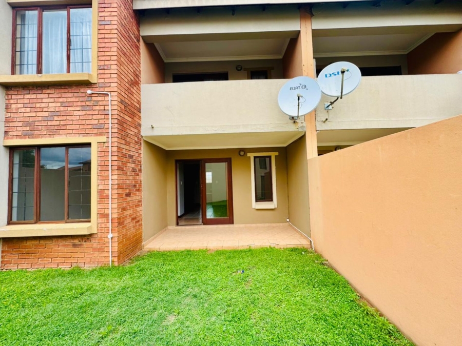 2 Bedroom Property for Sale in Montana Tuine Gauteng