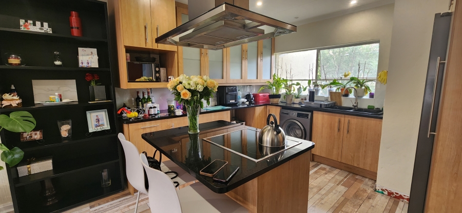 2 Bedroom Property for Sale in Marais Steyn Park Gauteng