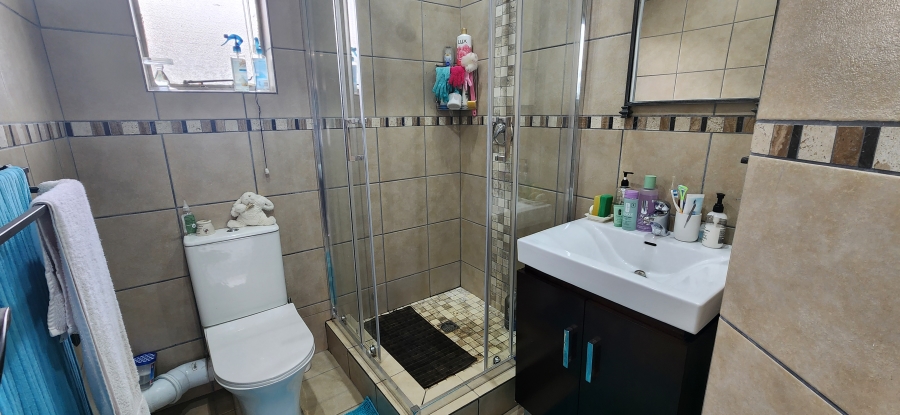 2 Bedroom Property for Sale in Marais Steyn Park Gauteng