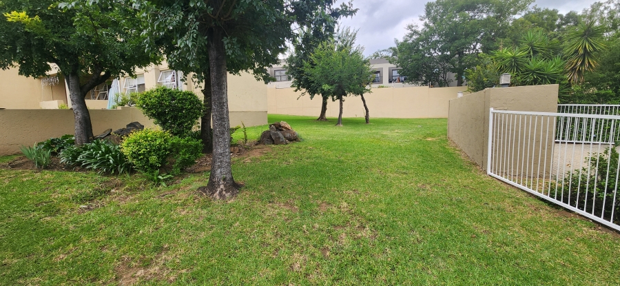 2 Bedroom Property for Sale in Marais Steyn Park Gauteng