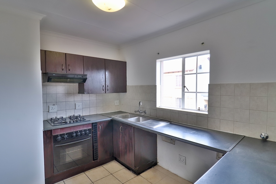 2 Bedroom Property for Sale in Noordwyk Gauteng