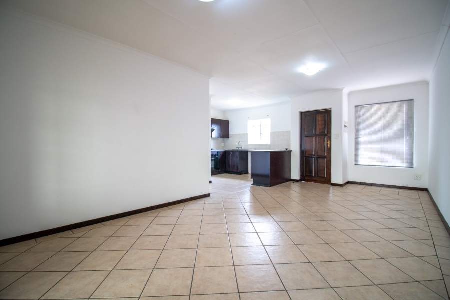 2 Bedroom Property for Sale in Noordwyk Gauteng