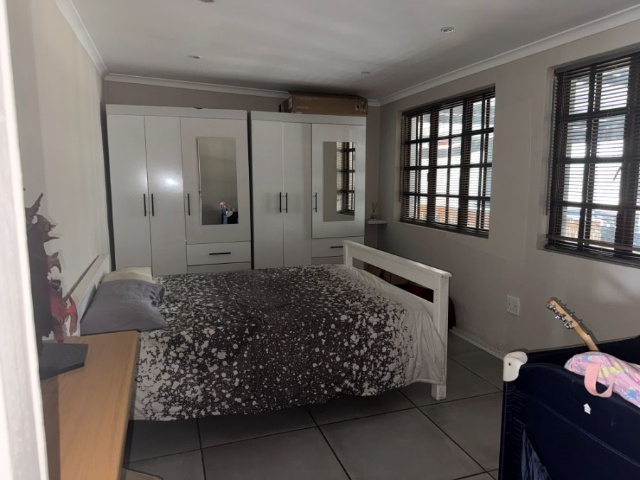 4 Bedroom Property for Sale in Wilgeheuwel Gauteng