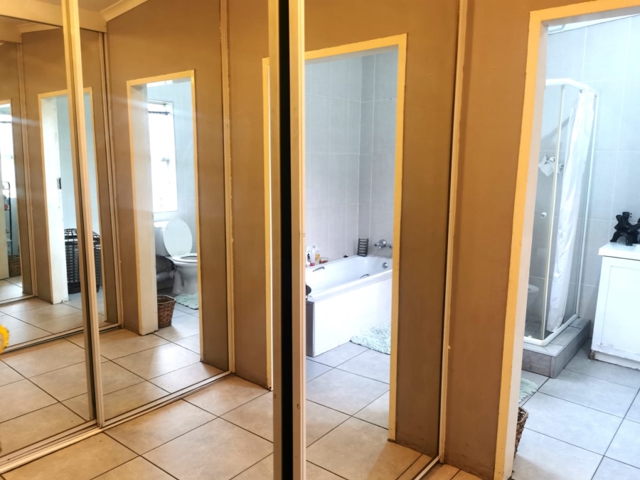 3 Bedroom Property for Sale in Lilianton Gauteng