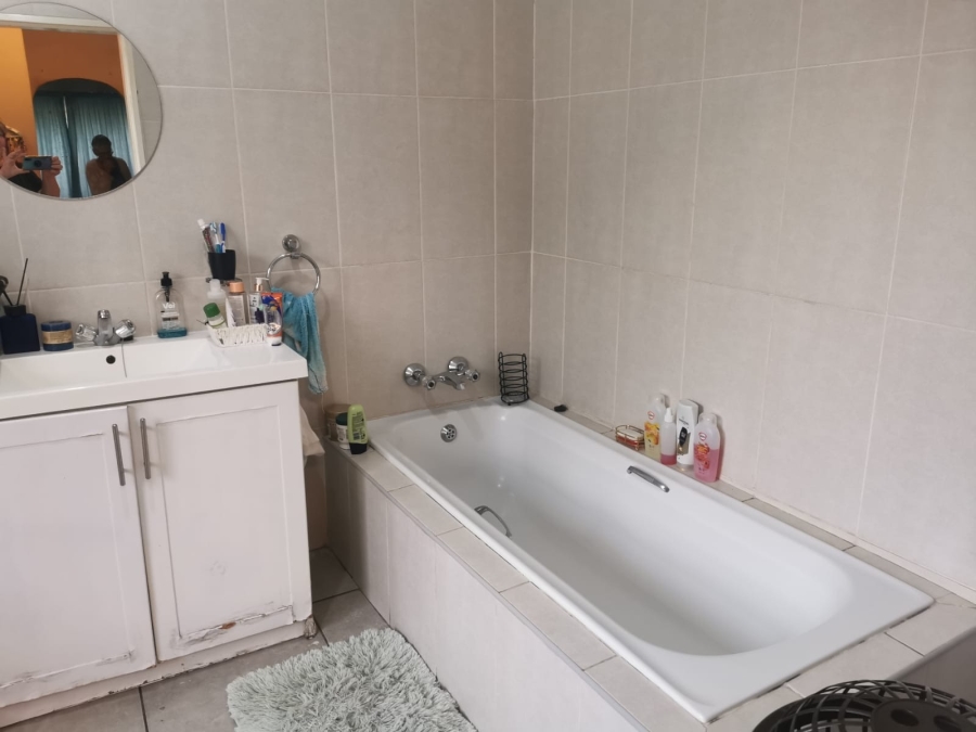 3 Bedroom Property for Sale in Lilianton Gauteng