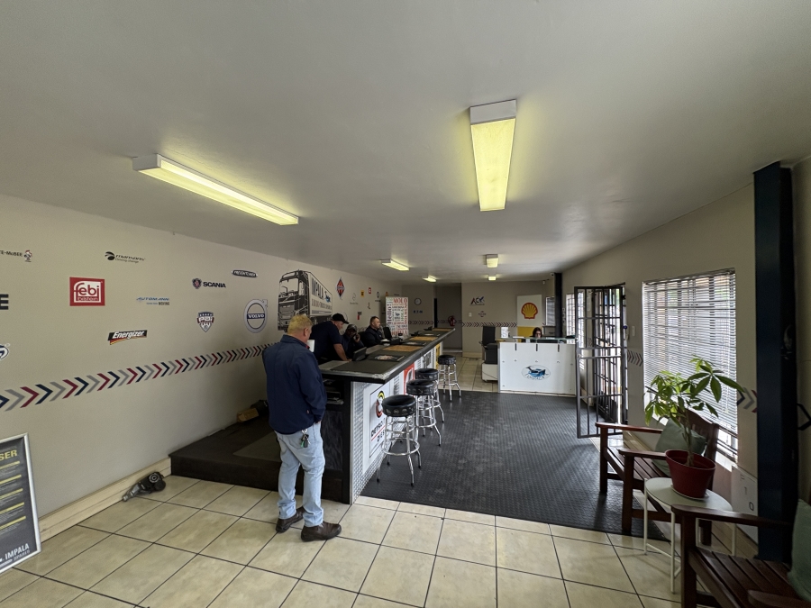 To Let commercial Property for Rent in Jet Park Gauteng