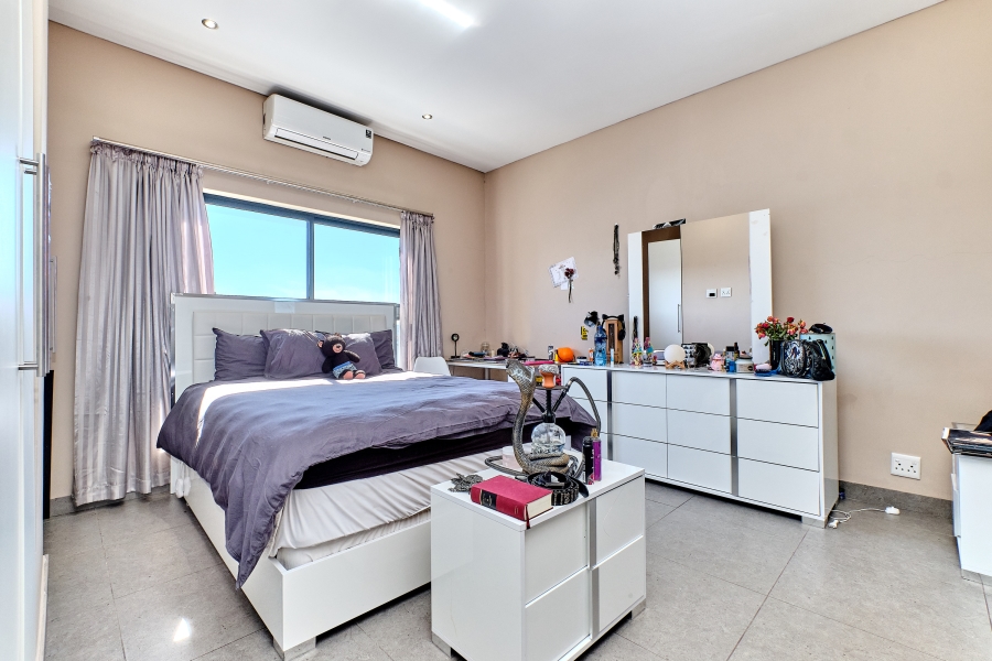 To Let 4 Bedroom Property for Rent in Waterfall Country Estate Gauteng