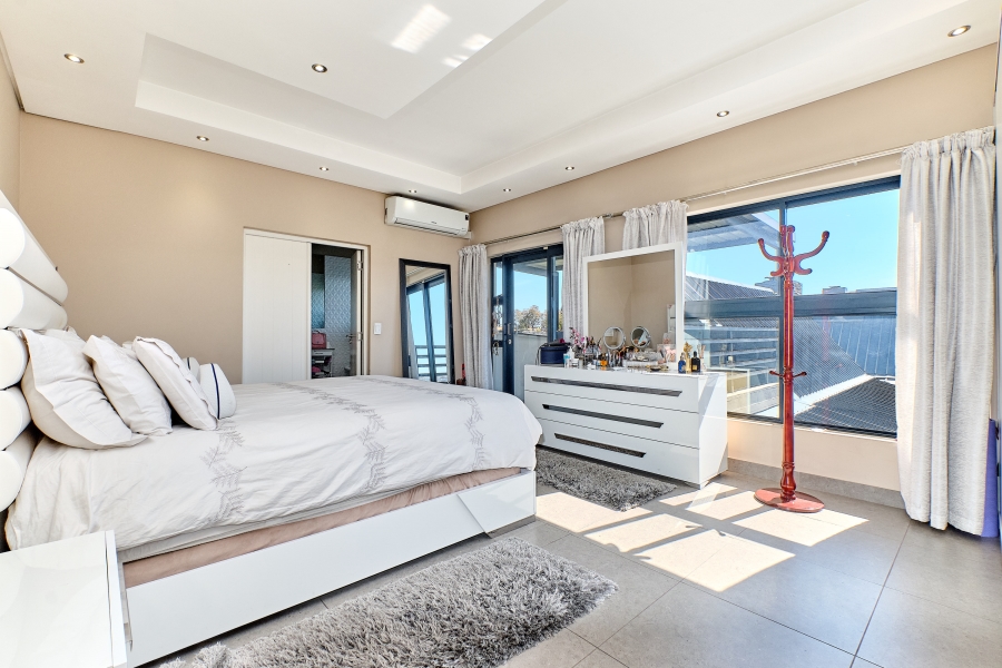 To Let 4 Bedroom Property for Rent in Waterfall Country Estate Gauteng