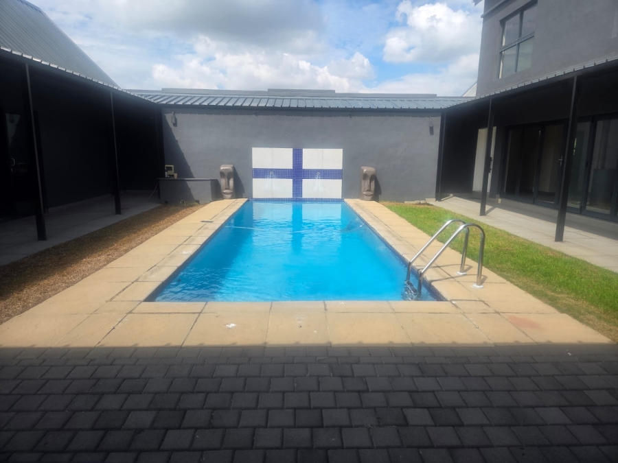 To Let 4 Bedroom Property for Rent in Waterfall Country Estate Gauteng