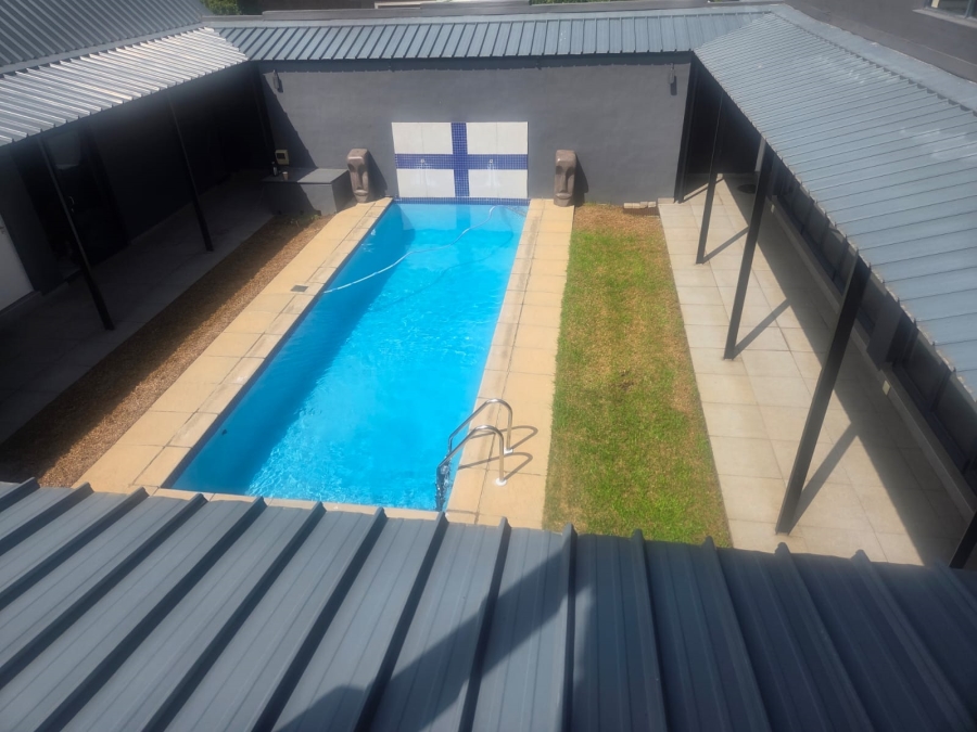To Let 4 Bedroom Property for Rent in Waterfall Country Estate Gauteng