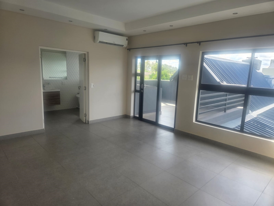 To Let 4 Bedroom Property for Rent in Waterfall Country Estate Gauteng