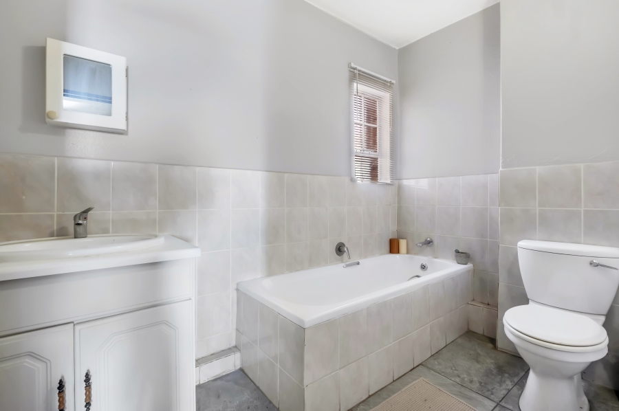 3 Bedroom Property for Sale in Windsor East Gauteng