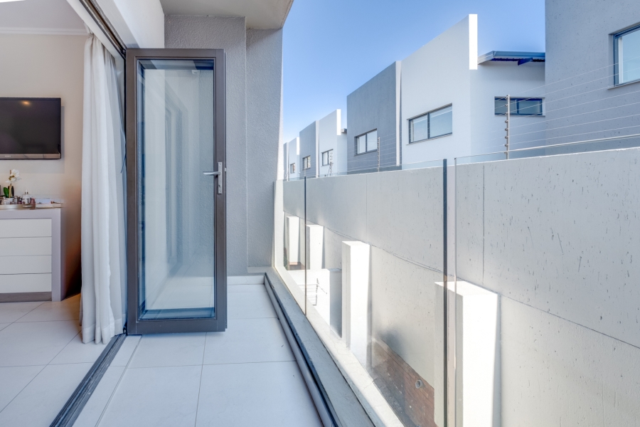 3 Bedroom Property for Sale in Bryanston Gauteng