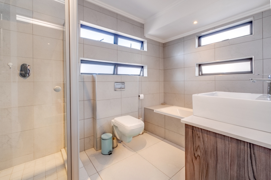 3 Bedroom Property for Sale in Bryanston Gauteng