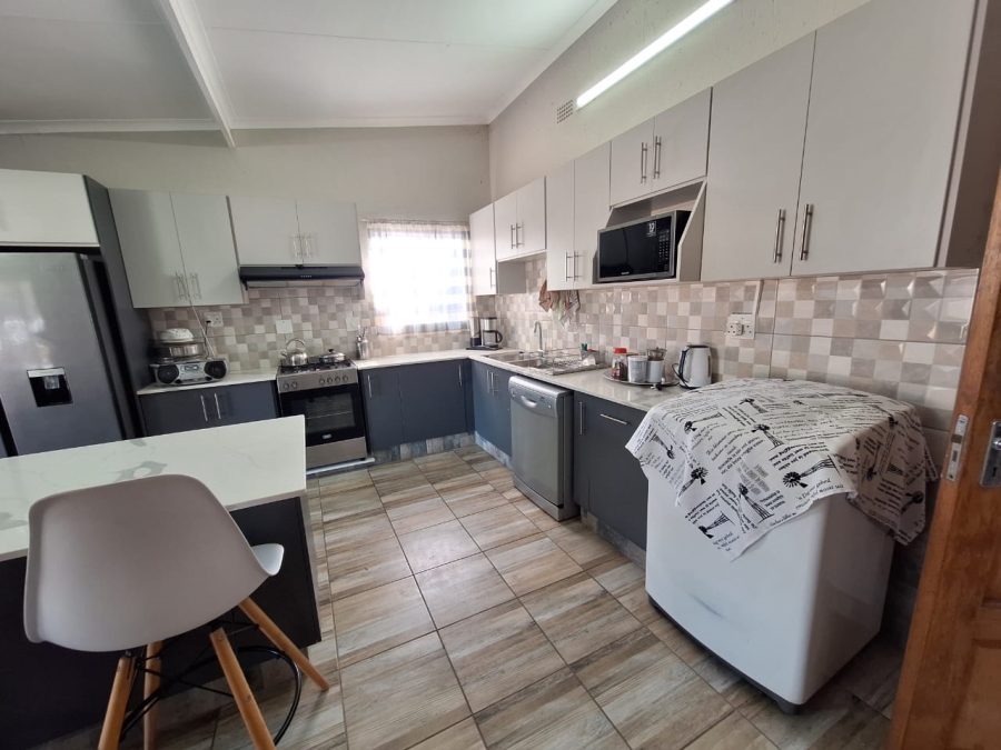 2 Bedroom Property for Sale in Vaal Marina Gauteng