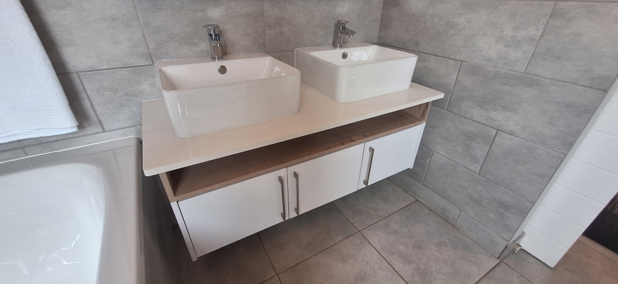 To Let 3 Bedroom Property for Rent in Olympus AH Gauteng