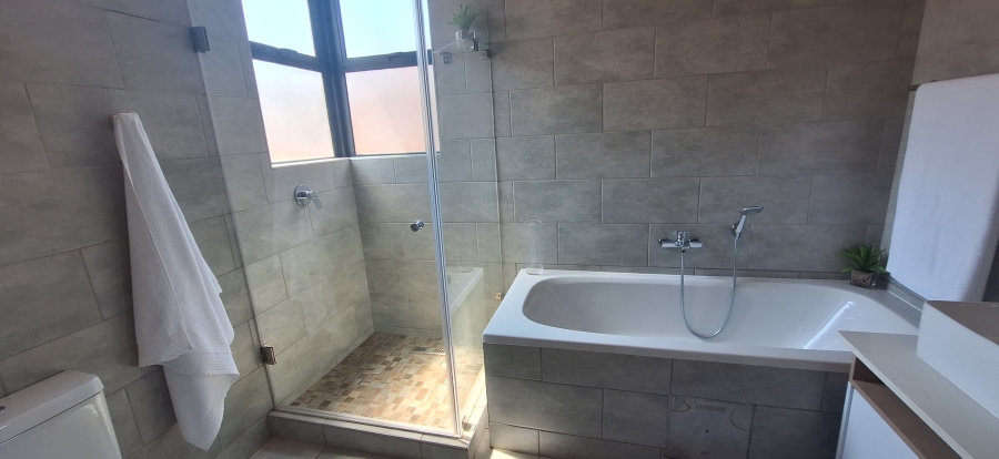 To Let 3 Bedroom Property for Rent in Olympus AH Gauteng