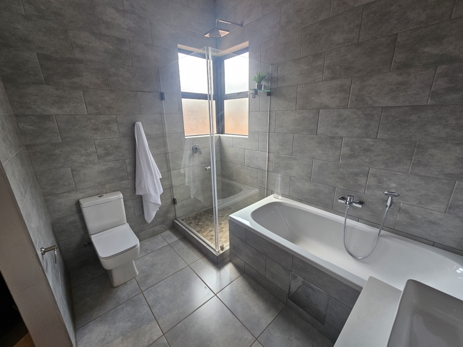 To Let 3 Bedroom Property for Rent in Olympus AH Gauteng