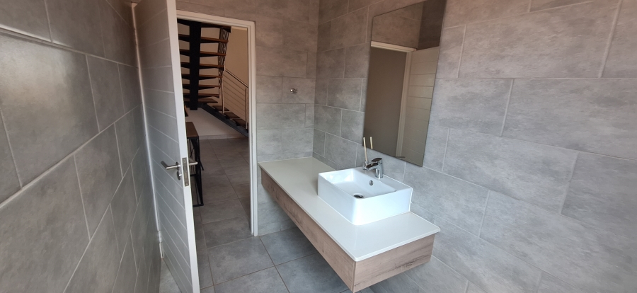 To Let 3 Bedroom Property for Rent in Olympus AH Gauteng