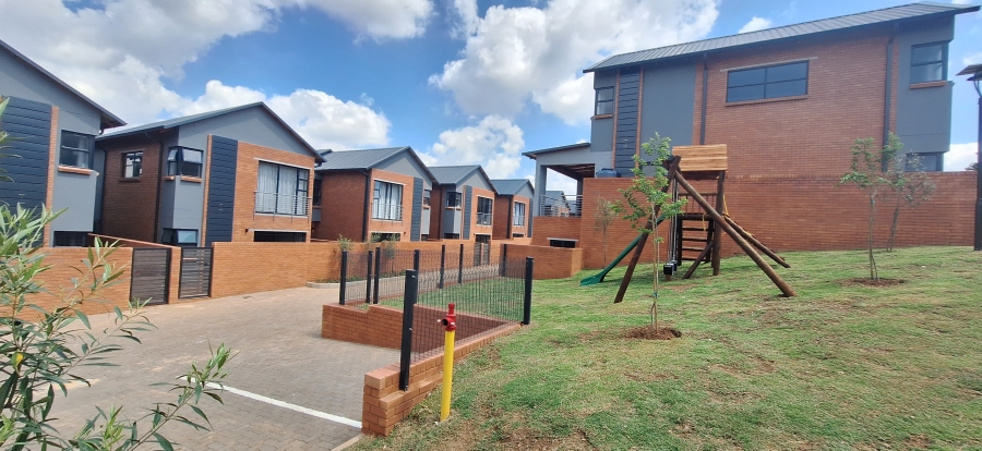 To Let 3 Bedroom Property for Rent in Olympus AH Gauteng